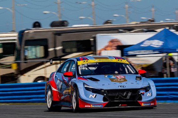 CHASE AND NORMAN DEBUT HYUNDAI ELANTRA N TCR IN TOP TEN AT DAYTONA